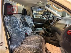 نيسان نافارا